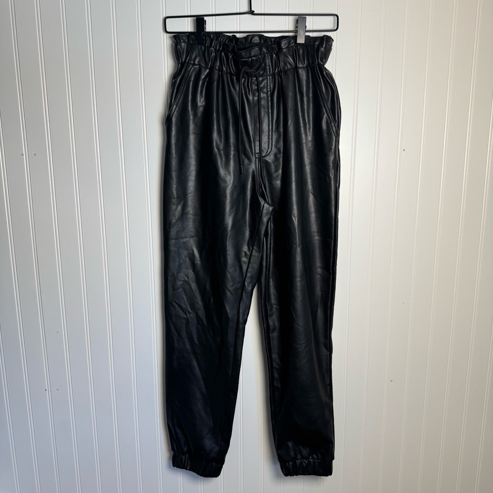 Abercrombie & Fitch Faux Leather Paper Bag Waist Black Joggers Womens Size Small - Picture 2 of 12